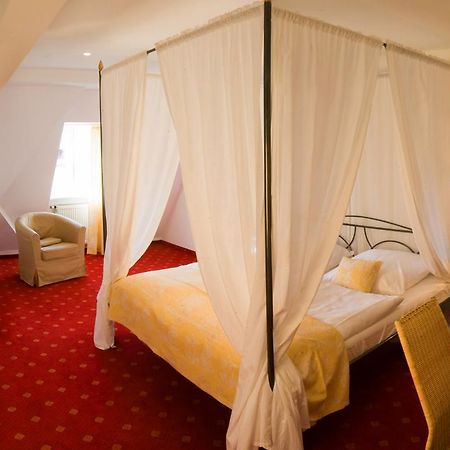 Landgasthof Und Hotel Weisser Lowe Eckental Eksteriør billede